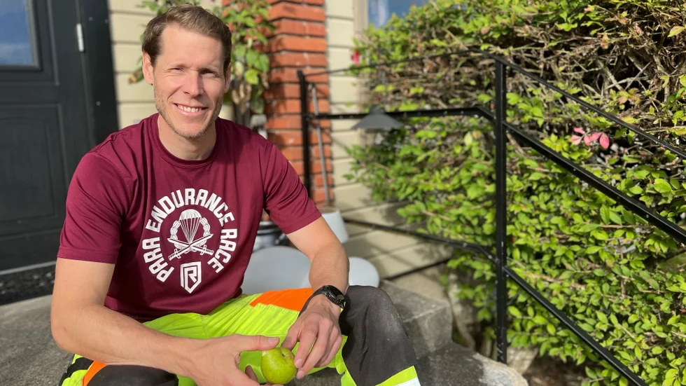 Simon Deimert fyller 40 år i oktober och ska fira med familjen. Men det blir inget motionslopp som många med 40-års krisande brukar ge sig på. 