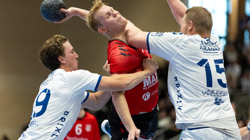 Elias Hall och Guif inledde Handbollsligan med två sköna poäng efter seger med 23–22 borta mot Aranäs.