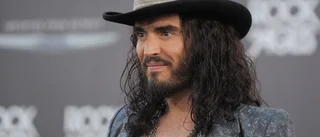 Russell Brand sparkas av agentur
