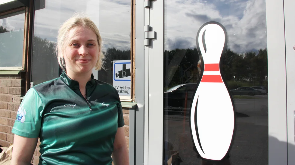Lina Hamberg är vd för nystartade Pins and Games. "Just nu har vi potential att bli en aktör inom bowlingvärlden", säger hon.