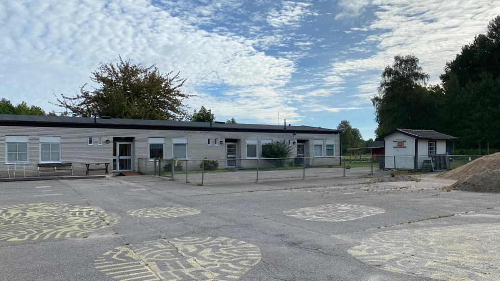 Ukna förskola måste räddas, för både samhällets, barnens, föräldrarnas och miljöns skull, anser skribenterna.