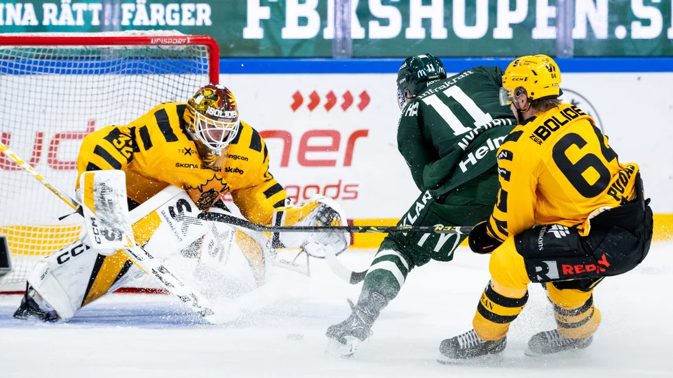 Tung förlust i toppmötet för AIK. Laget föll klart mot Färjestad och fick flera svagheter blottade.