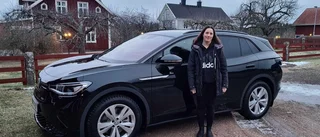 Lina, 33, skaffade elbil för både miljön och ekonomins skull: "Överlag är vi väldigt nöjda"