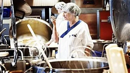 Aino Karberg har arbetat i produktionsköket i 40 år.