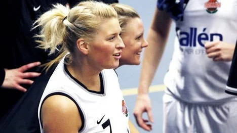 Sallén är ostoppbara i basketettan. Damligakvalet nästa...