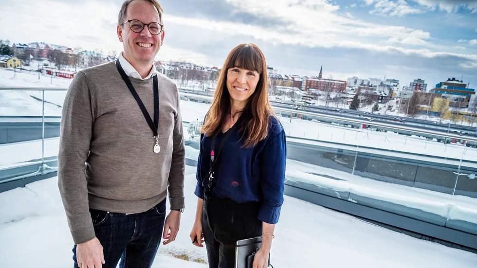 "Vi riktigt längtar till att ta vår takterass i anspråk. Utsikten är fantastisk", intygar vd David Enström och marknadschef Sandra Ström som i dag bjuder in till en rundvandring i Mobilaris innovation center.