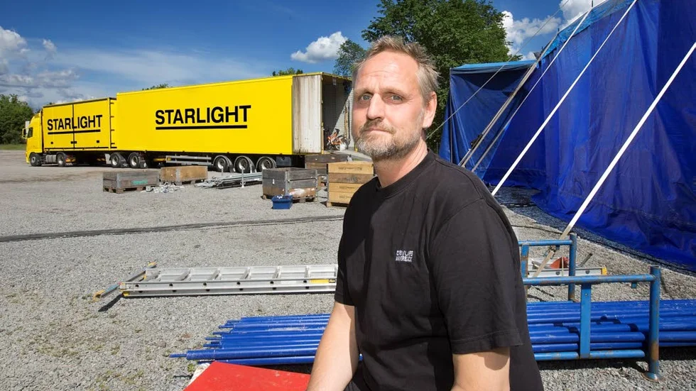 Monitorteknikern Peter Larsson har jobbat med Lars Winnerbäck sedan 2005.