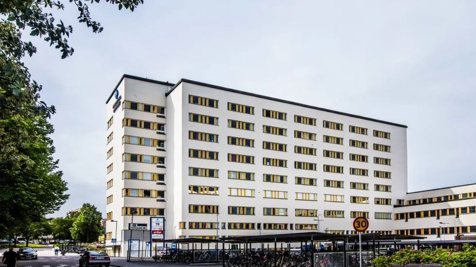genrebilder:  exteriör hus 70, Akademiska sjukhuset.