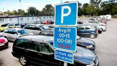Parkeringen vid Studenternas IP.