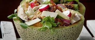 Efter skinkan kommer salladen