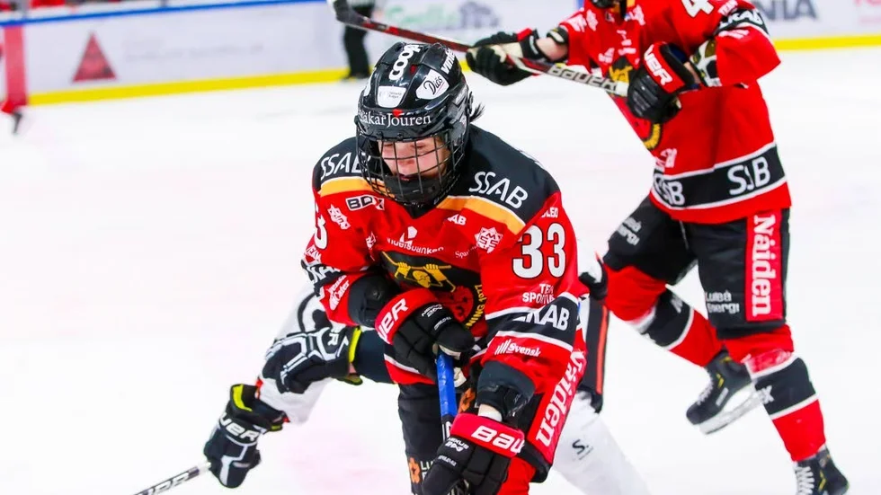 Michelle Karvinen avgjorde bortamatchen mot Djurgården efter en välplacerad straff.
