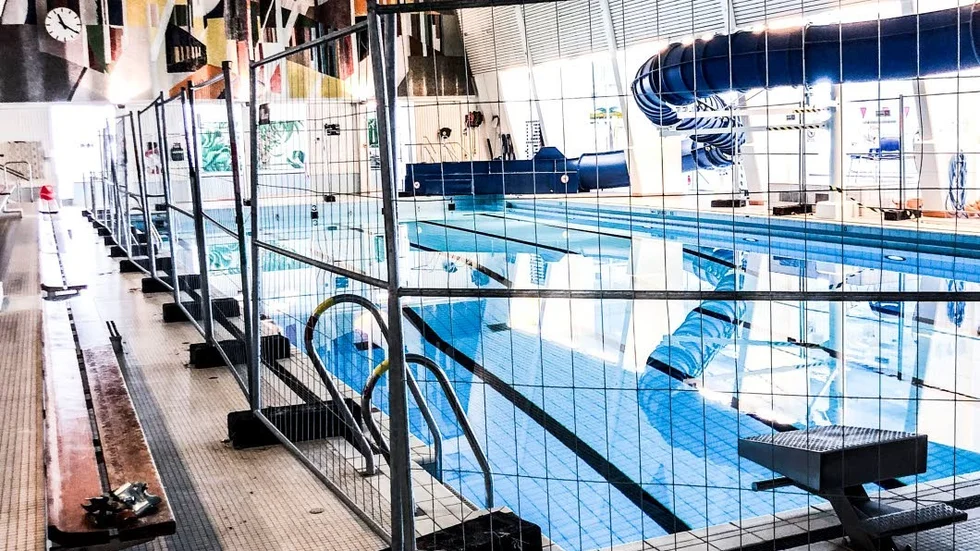 Stängd. Den gamla bassängen på simhallen i Kiruna är stängd i minst tre veckor.
