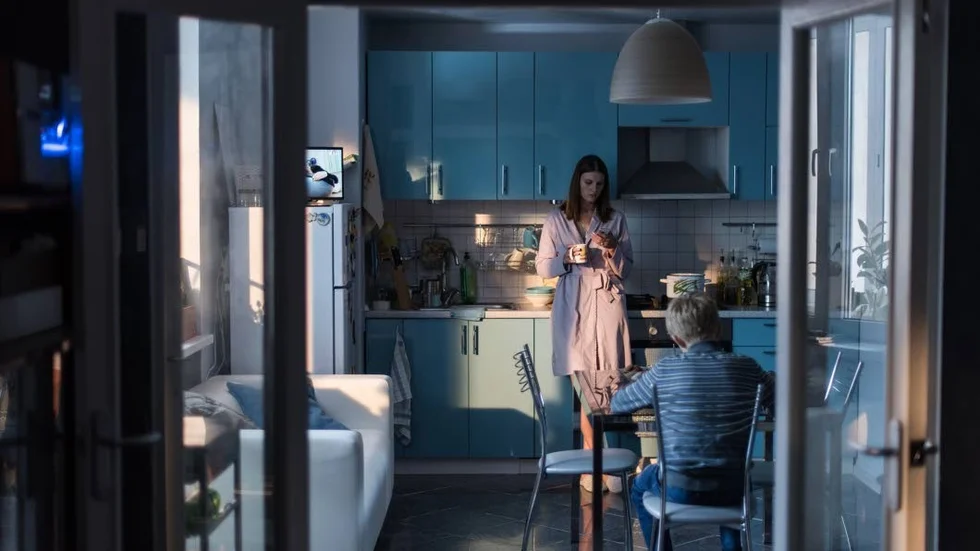 Maryana Spivak i Andrej Zvjagintsevs ”Saknaden”, en film där de inblandade tycks offer för en allmän brist på glädje och kärlek i ett samhälle som saknar framtid.