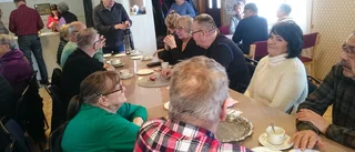 Välbesökt semmelkafé i Jävre: "De 64 semlor som fanns till försäljning hade en strykande åtgång"