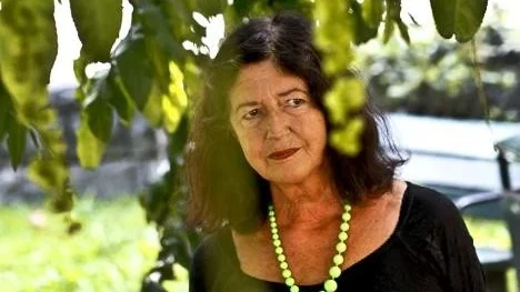 Författaren Agneta Klingspor har skrivit boken "Stängt pga hälsosjäl" om sin kamp mot bröstcancer.