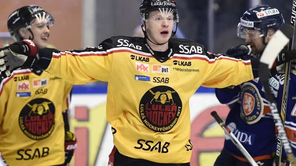 Hyllades inför sin 500:e match