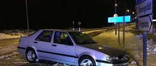 Vimmerbybo slagen och rånad på bilen