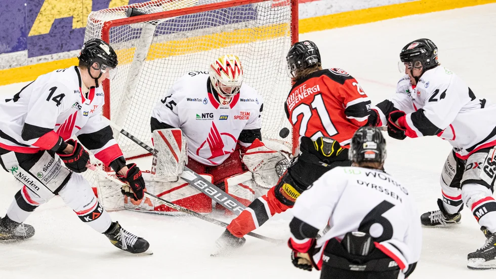 Joakim Landkvist blev tvåmålsskytt för Piteå Hockey. Därmed fördubblade grovjobbaren sin totala målskörd den här säsongen. 