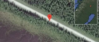 Stopp på väg 395 på grund av singelolycka med en lastbil