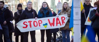 Välbesökt måndagsmöte på Stora torget i Linköping