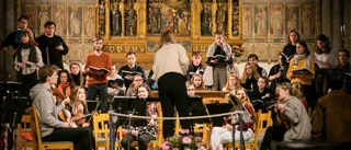 TV • Unik konsert i domkyrkan – 60 elever bjuder på ”mänsklighetens största konstverk”