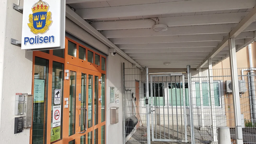 Mannen gick in i ett garage som tillhör polisen i Piteå. Därifrån hämtade han ut en upphittad hund. Nu döms han för olaga intrång. (Arkivbild)