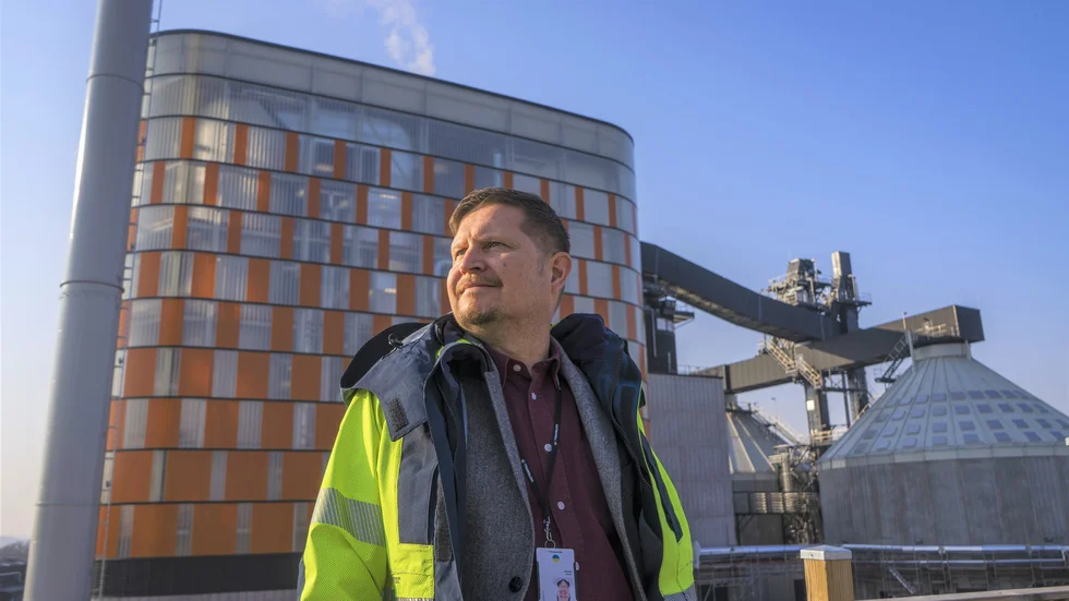 Efter tre års byggtid är Carpe Futurum, Vattenfalls nya biobränsleanläggning i Uppsala, färdig att ta i drift. På bilden Johan Siilakka, anläggningsutvecklingschef vid Vattenfall.