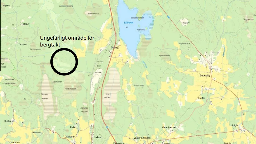 Kartan visar det planerade området för den tilltänkta bergtäkten vid Skärsjön i Heby. Strax till höger om cirkeln på kartan ligger företagets redan befintliga grustäkt