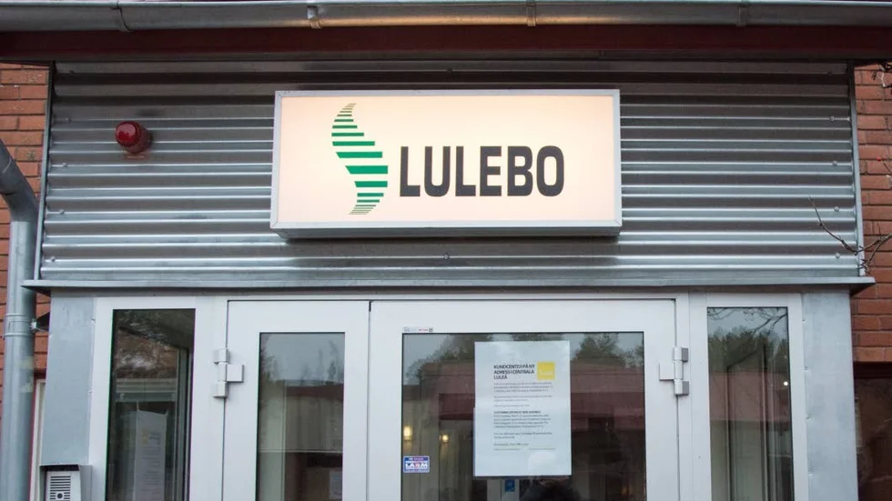 "Vi lägger ner miljontals kronor på Hertsöns utemiljö. Vi ska se till att det blir ett attraktivt område", säger Jonas Seger.