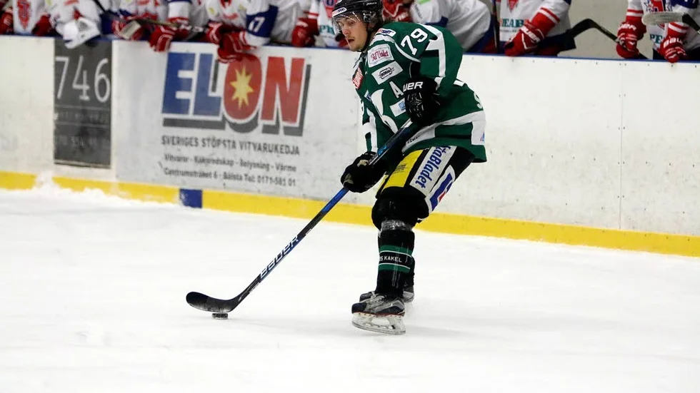 Målskytt. Adrian Sjöqvist nätade mot Viggebyholm.