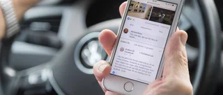Fick behålla körkortet trots körning med mobil i handen
