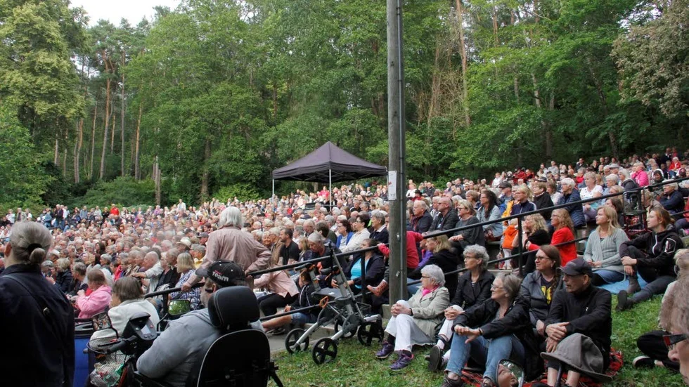 Blir det fullsatt i Skolparken ikväll?