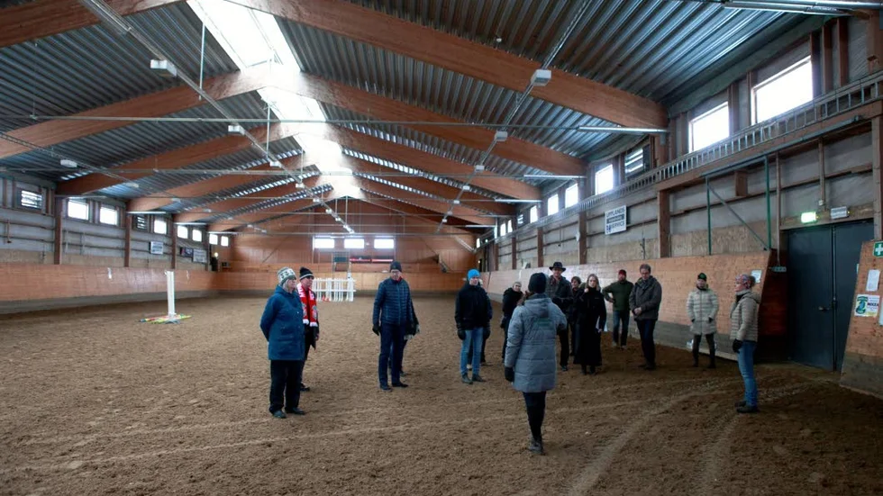 Rundvandring. Innan mötet startade bjöds några av deltagarna på en rundtur genom anläggningen.