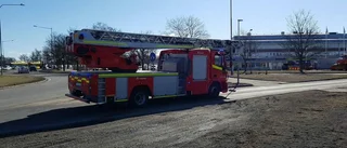 Två fordon krockade i rondell på Kungsgatan