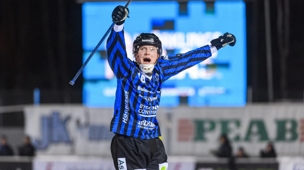 Sune Gustafsson, här i en tidigare match mot Vetlanda, hade all anledning att jubla på onsdagen. "Den roligaste segern i Sirius!"