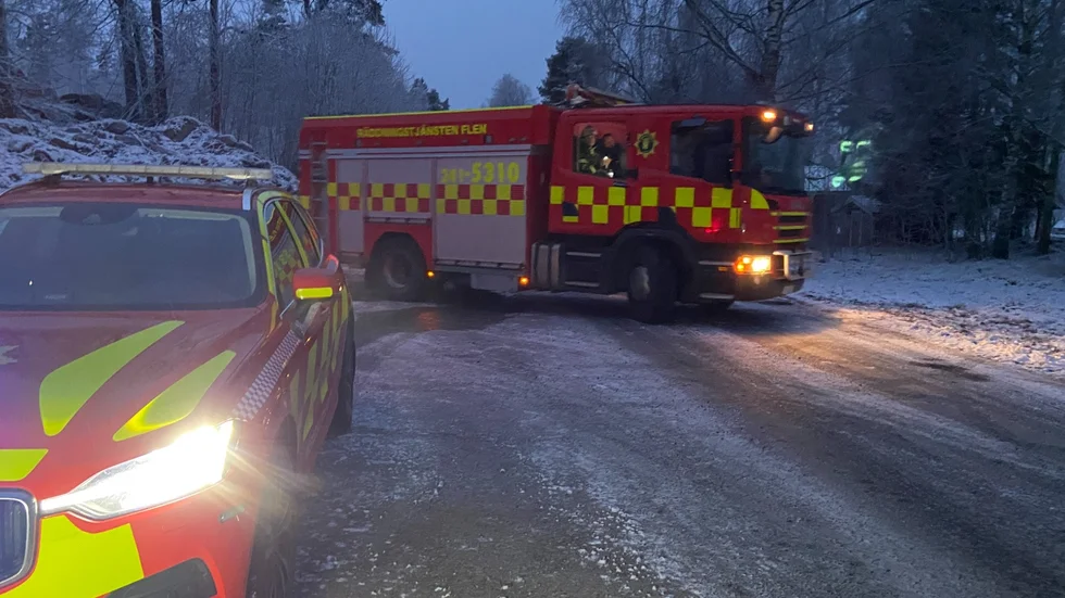 Branden i ett hus vid Dunkers station upptäcktes på torsdagseftermiddagen. Bilden togs när räddningstjänsten var på väg att avrunda arbetet.