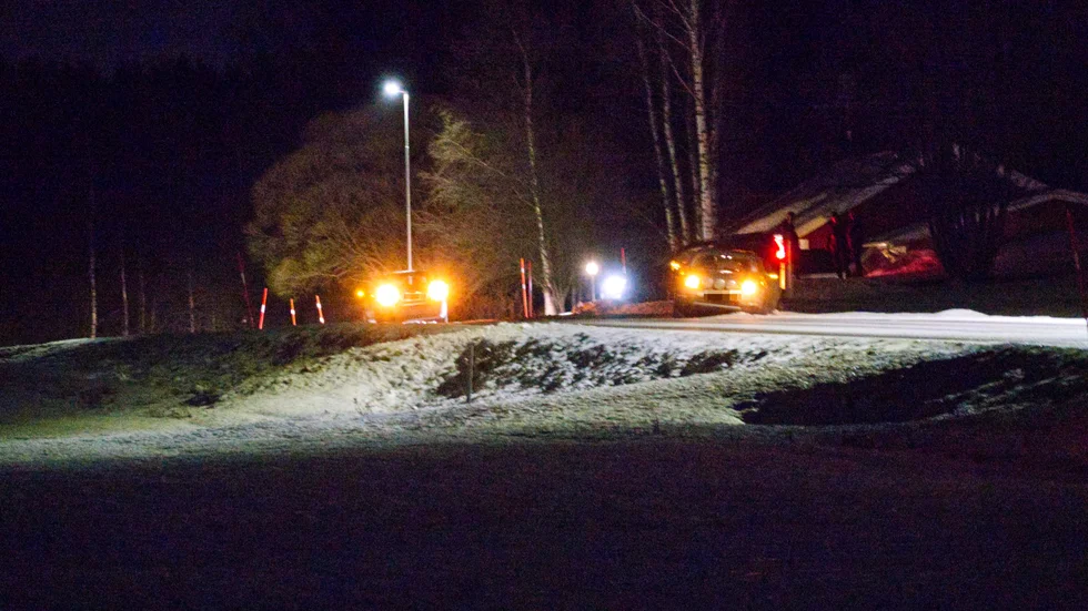 Under måndagskvällen larmades Räddningstjänsten till en trafikolycka längs Nya Älvvägen.