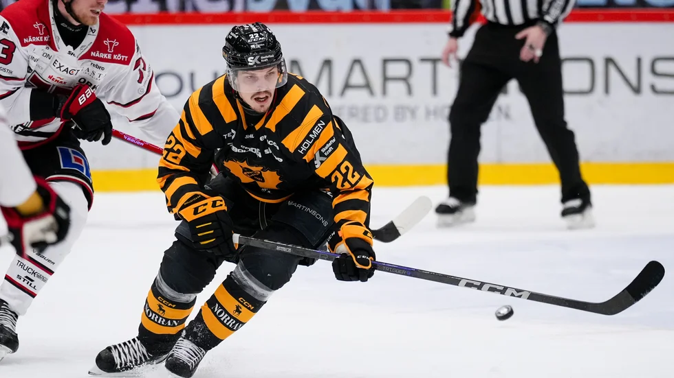 Jonathan Johnson spelade fram till samtliga Skellefteå AIK-mål när laget tog fjärde raka hemmasegern.