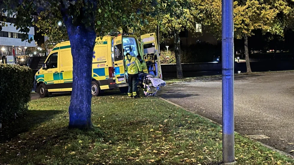Insatsen avbröts ganska snabbt efter att varken polis eller räddningstjänst hittat någon i vattnet.