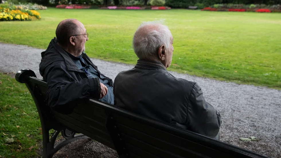 "Nej, men titta! Två gubbar som är ute. De har en aktiv dag. Vad gulligt!" Jo, nog finns det en del att jobba med gällande vår attityd mot äldre.
