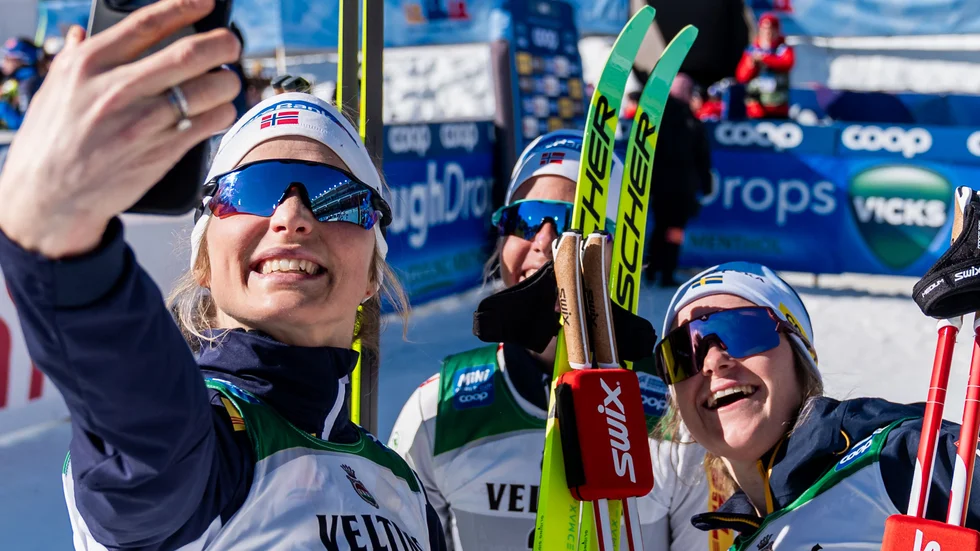 Therese Johaug avslutade (?) längdkarriären med en överlägsen seger. Astrid Öyre Slind blev tvåa och Piteå Elits Ebba Andersson trea.
