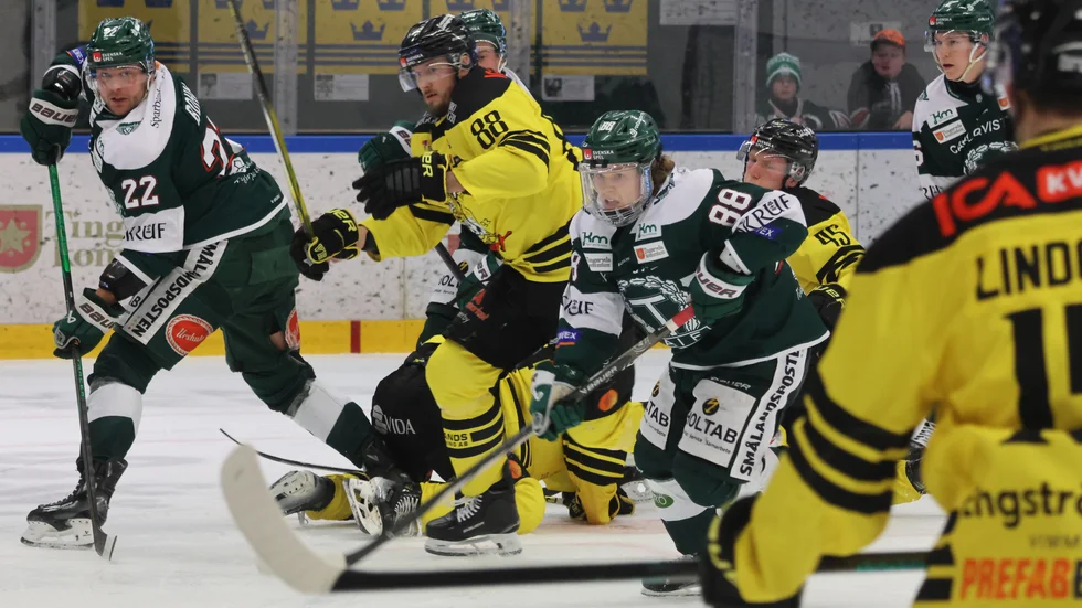 Vimmerby Hockey bygger nytt. Enligt uppgifter till Sporten ska  backen Gustaf Malmqvist vara klar för nästa säsong. 