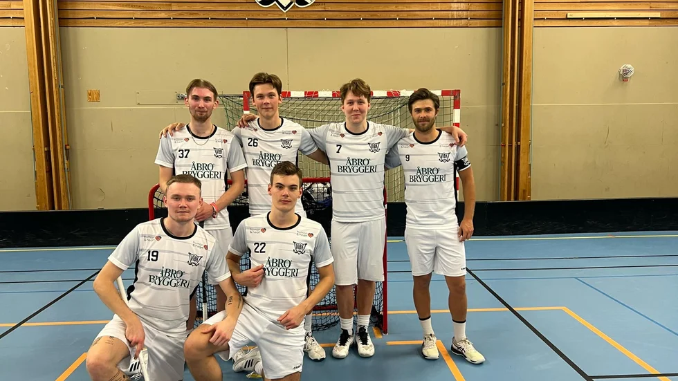 Vimmerbys målskyttar mot Nässjö. Fr.v: John Pettersson, Elias Travtjenko, Robin Christiansson, Jonatan Green. Nedre raden Hugo Samuelsson och Thim Isksson.