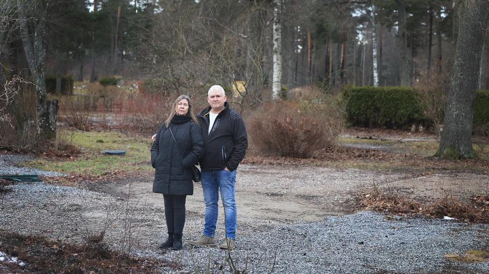 Den här tomten på Sundbyholms camping hade Katja och Mats Nordman. Den var på 179 kvadrat. Vi hade en husvagn med tält, en bod, trädäck och äppelträd. Mats byggde en utomhusdusch med varmvatten, så det gick ingen nöd på oss – tvärtom. 