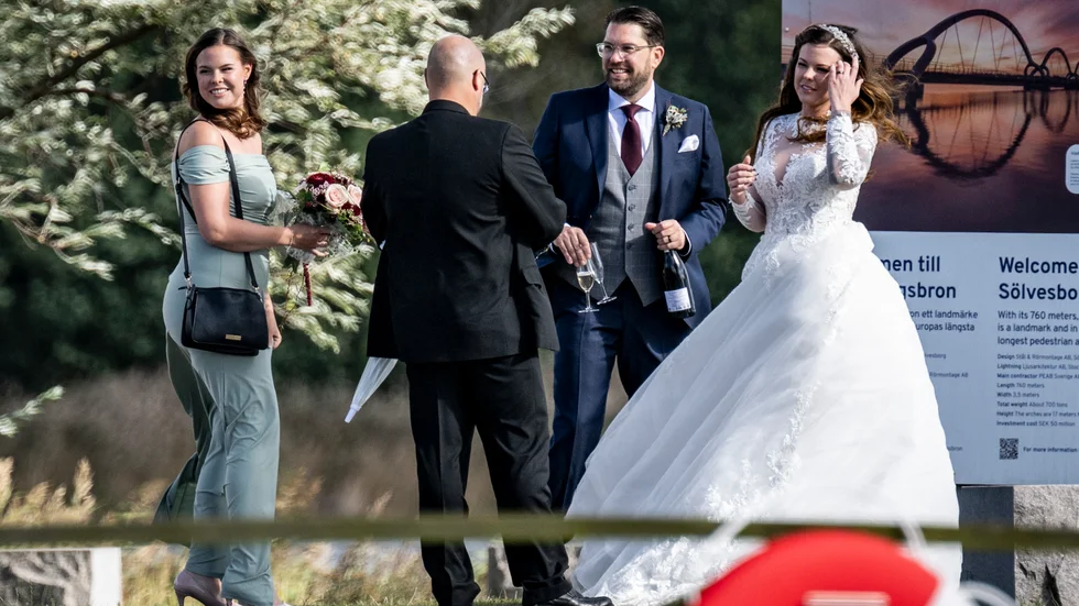 Sverigedemokraternas partiledare Jimmie Åkesson och Matilda Kärnerup gifte sig förra lördagen.