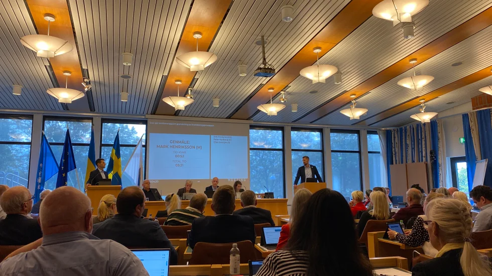 Kommunfullmäktige i Motala hanterade bland annat en delårsrapport för januari-augusti 2024, men det är inte lätt att avgöra hur det egentligen går för kommunen.