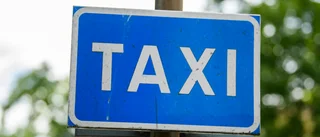 Resenären blev sexofredand av chauffören – mitt under taxiresan