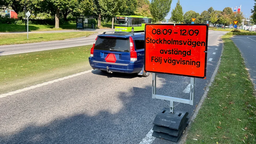 Stockholmsvägen stängs av för trafik kommande vecka. Trafikanter tvingas åka omvägar. 
