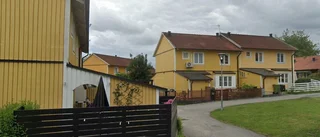 23-åring ny ägare till kedjehus i Åkers Styckebruk – prislappen: 1 950 000 kronor