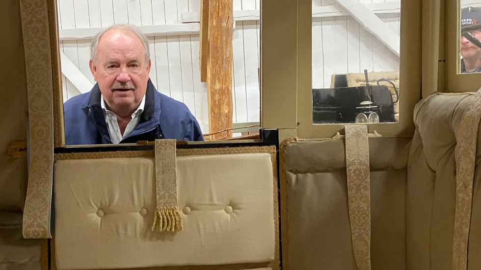 Jan Perssons samling av gamla vagnar bara växer.